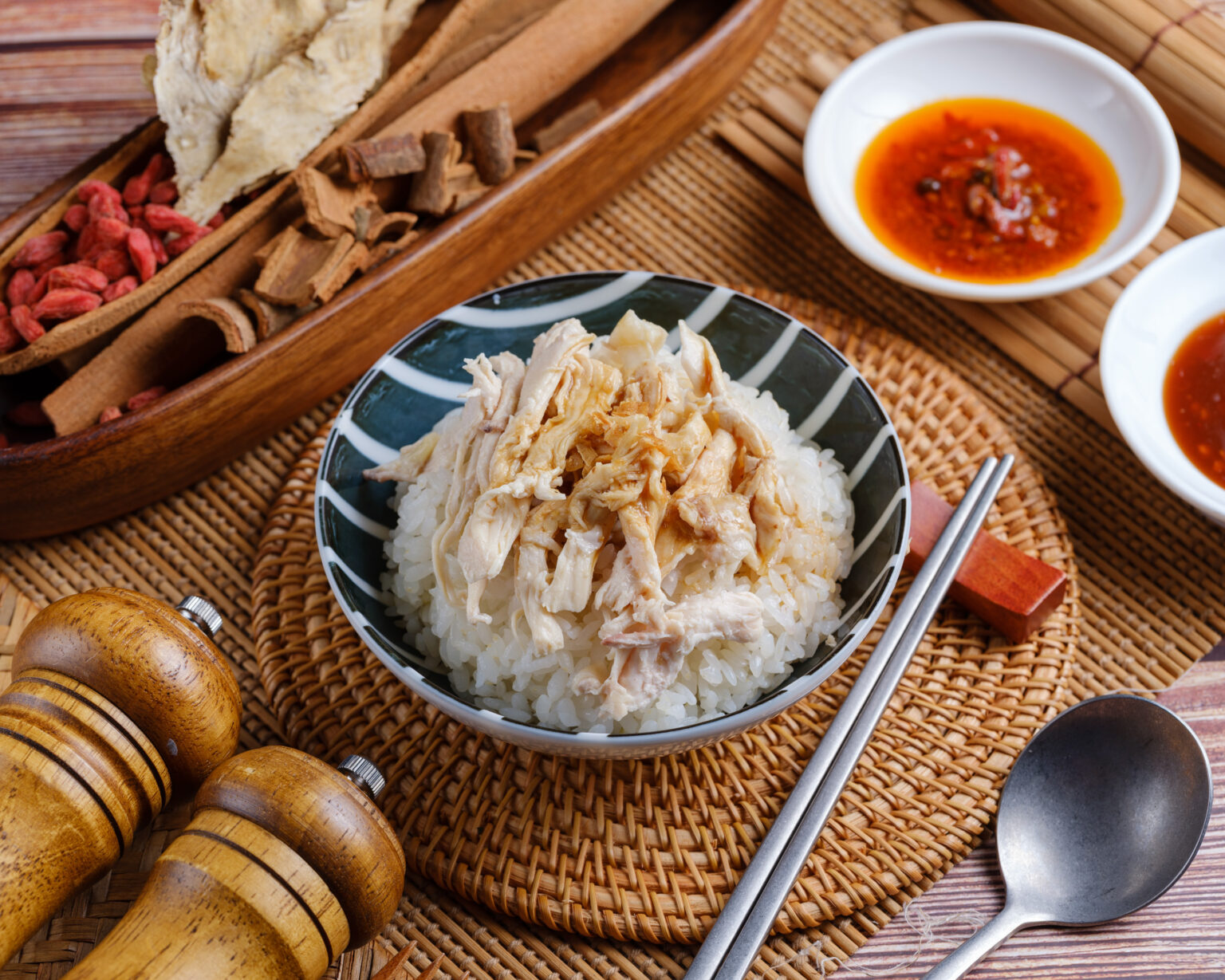 羅東夜市 羊舖子當歸羊肉湯_雞絲飯(1)