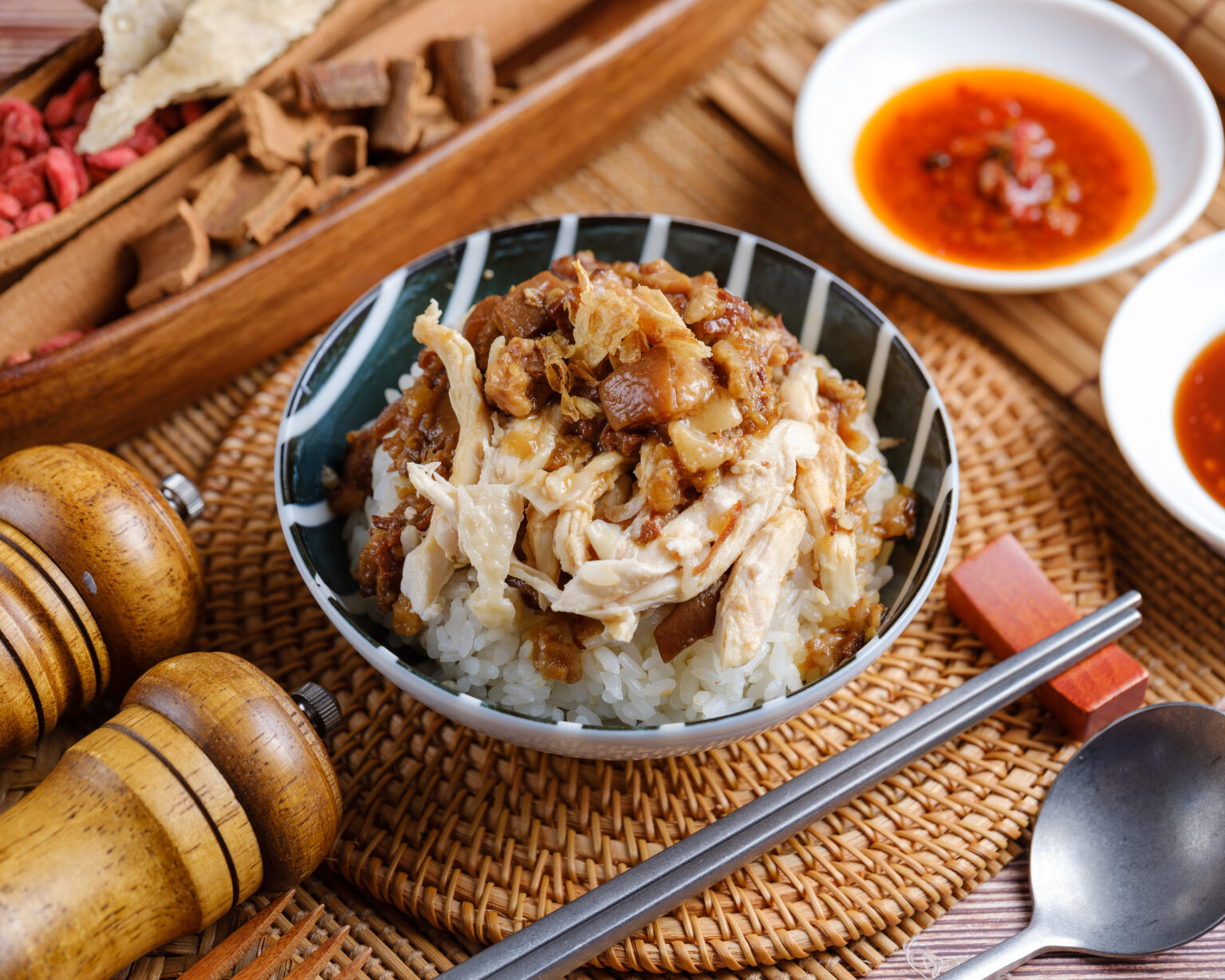 羅東夜市 羊舖子當歸羊肉湯_雞魯飯(1)